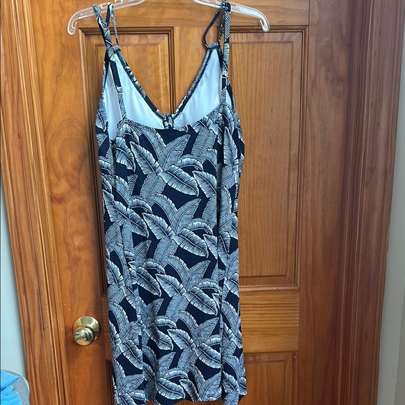 Tommy Bahama Black and White Leaf Print Dress - Picture 4 of 5